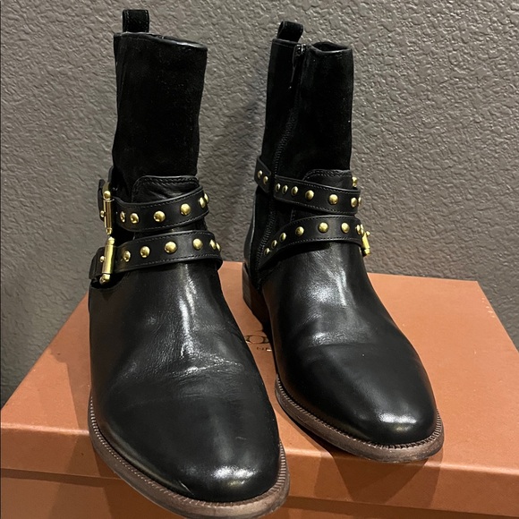 Coach Black Leather Ankle Boots with gold details - Picture 2 of 8